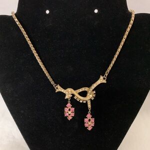 Elegant Gold-Tone Necklace with Pink Gemstone Dangles